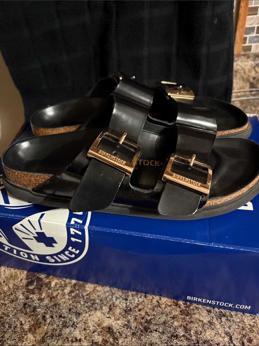 Birkenstock High shine Arizona Droplet Buckle sandals - Picture 2 of 5